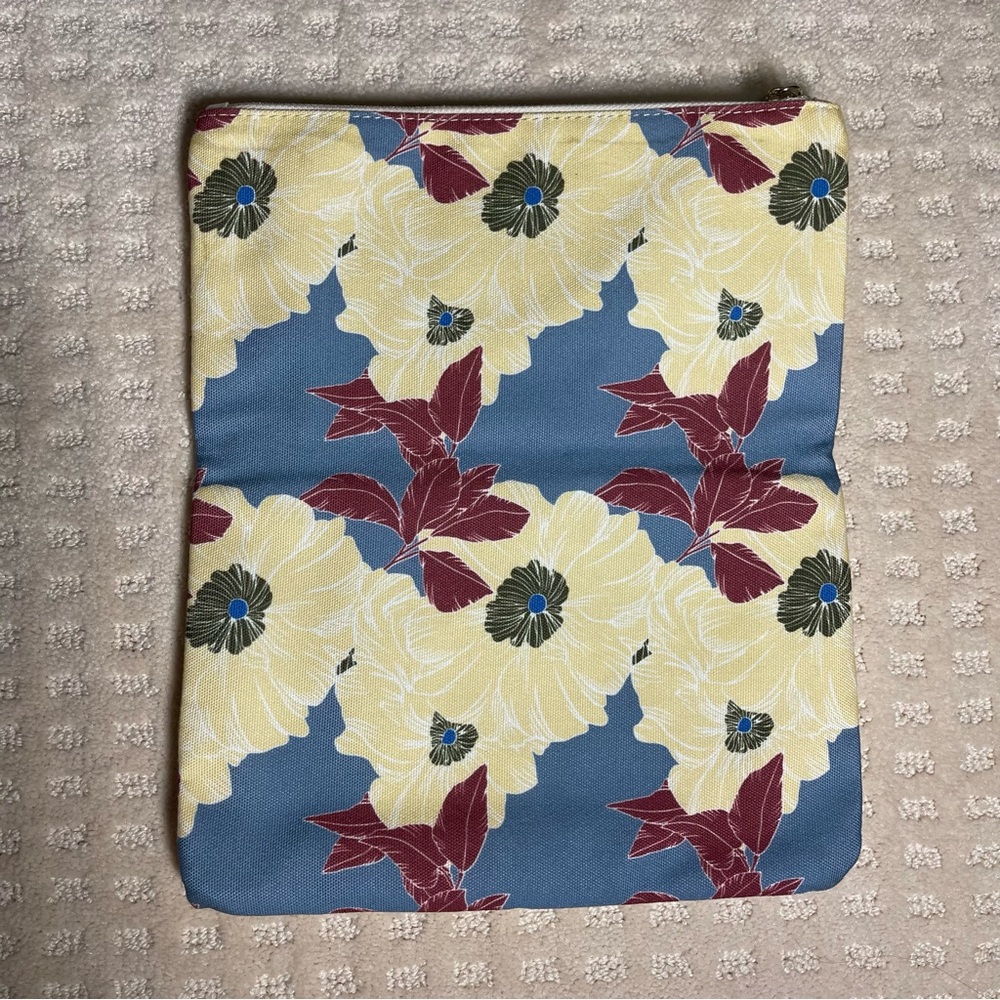 NWOT Rachel Pally leather trimmed reversible printed clutch - Picture 7 of 13